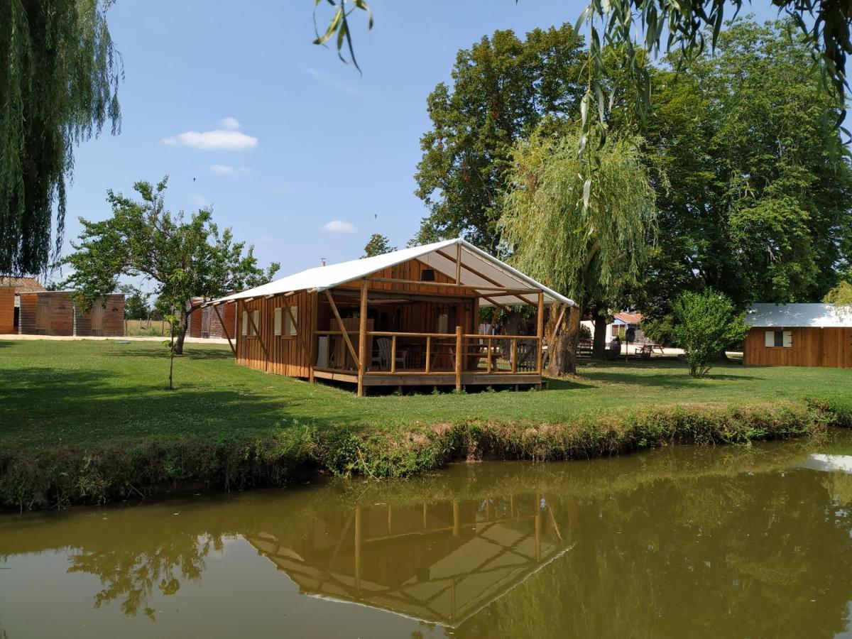 Domaine Ramonjavel, Glamping & Alpaca'S Panzió Fongrave Kültér fotó