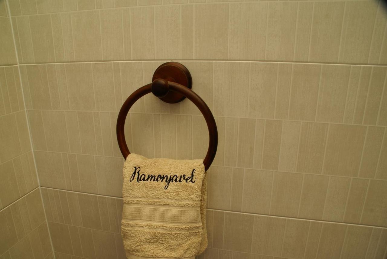 Domaine Ramonjavel, Glamping & Alpaca'S Panzió Fongrave Kültér fotó